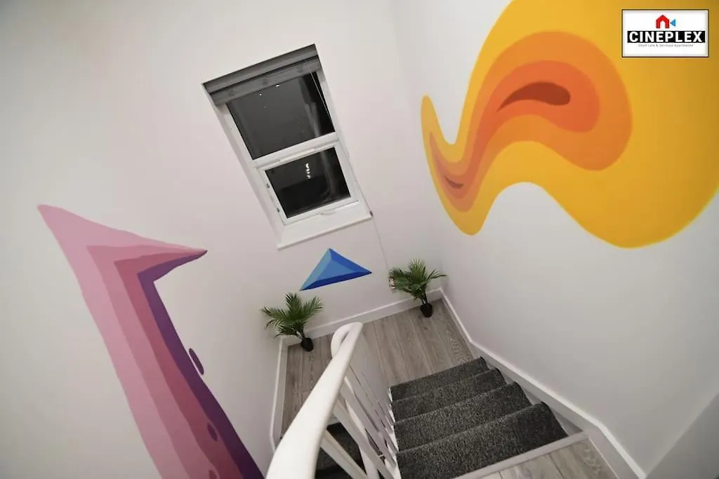 Business Leisure Professional Flat B Unit 2 Lewisham Wifi Netflix By Cineplex Short Lets & Serviced Apartments London